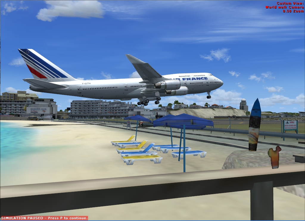 Air France 747-400 landing St. Maartin